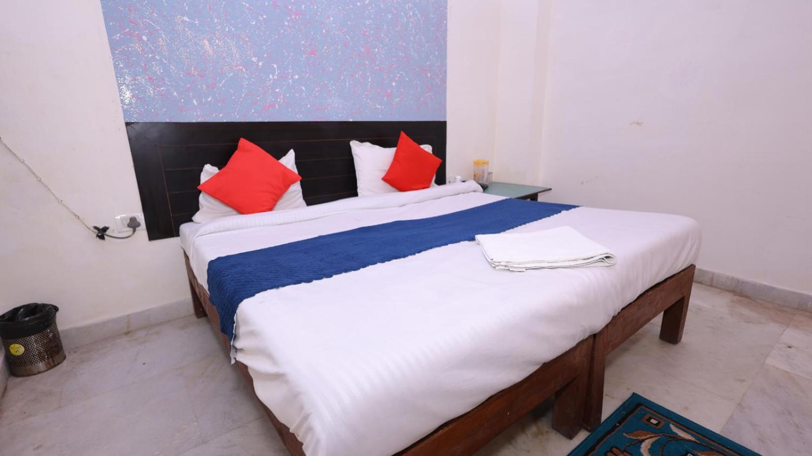 Hotel Novo Agra - Near Taj Mahal Bagian luar foto
